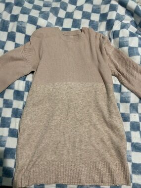 lululemon athletica Two-Tone Ribbed Crewneck Dress in Taupe and Light Taupe